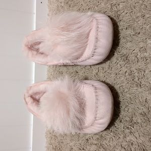 Ugg Dakota Pom Pom Slippers, size 10, pink. New without tags.